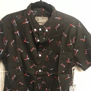 NWT Men’s Med Surfer Stamped Shirt